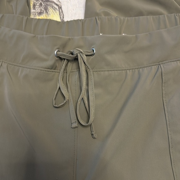 Style & Co pull on cargo pants - Picture 4 of 9